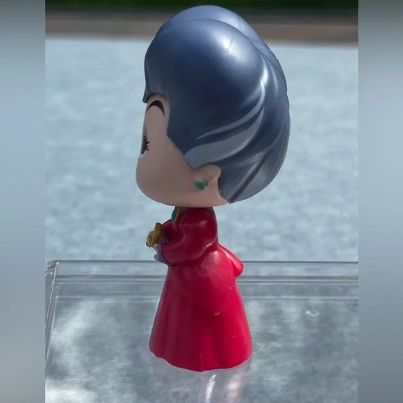 Funko Mystery Minis: Disney - Villian Lady Tremaine for Cinderella Blind Box - Picture 3 of 4